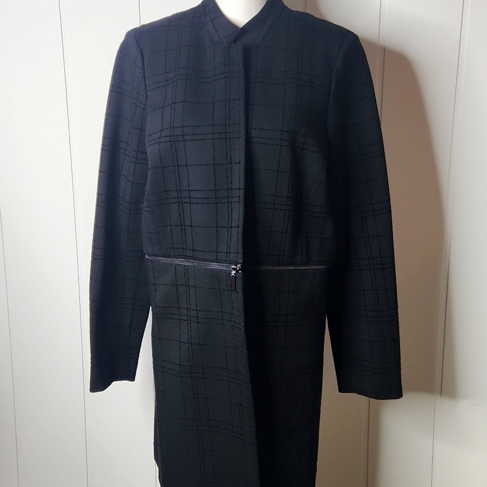 Alfani.  Black long line plaid 2 in 1 Mac Coat Size 16.